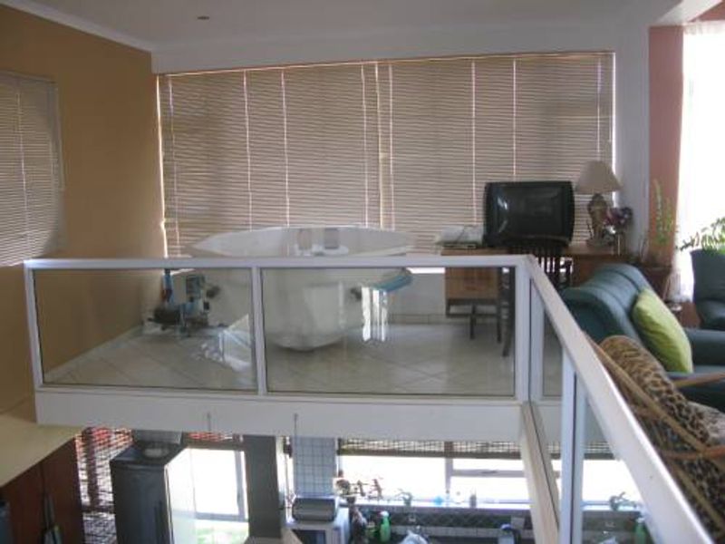 FOR SALE - FIVE BEDROOM HOME WITH SEA VIEWS - HAGE HEIGHTS - Photo 10