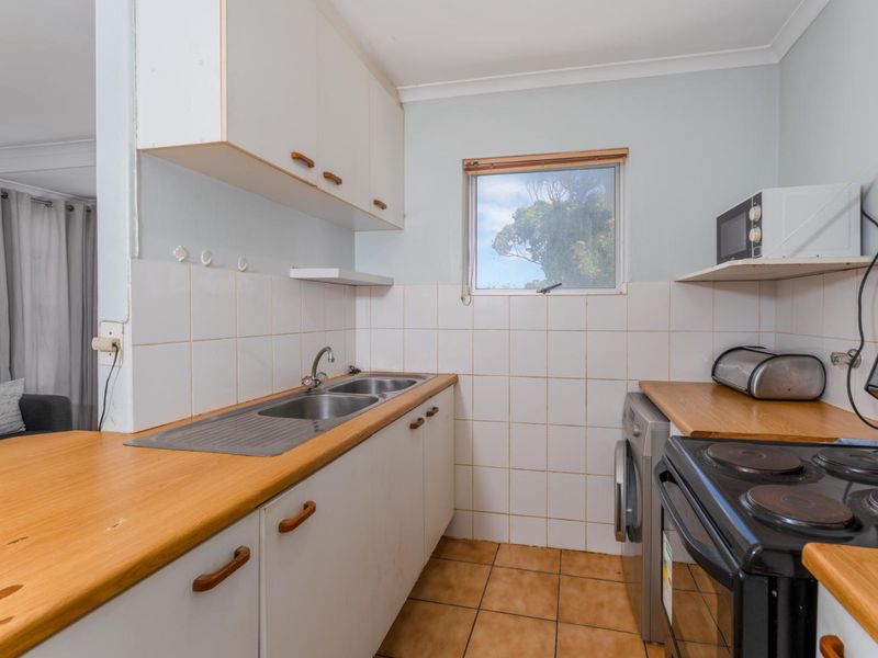 Excellent Financials | 3 Bedroom | Investors Dream | Air Bnb Friendly - Photo 5