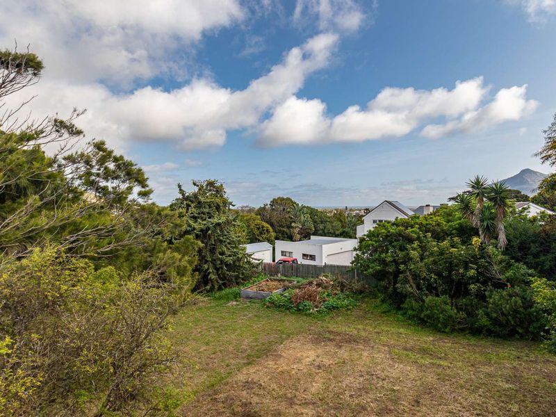 Prime Plot for Sale – Capri, South Peninsula - Photo 4
