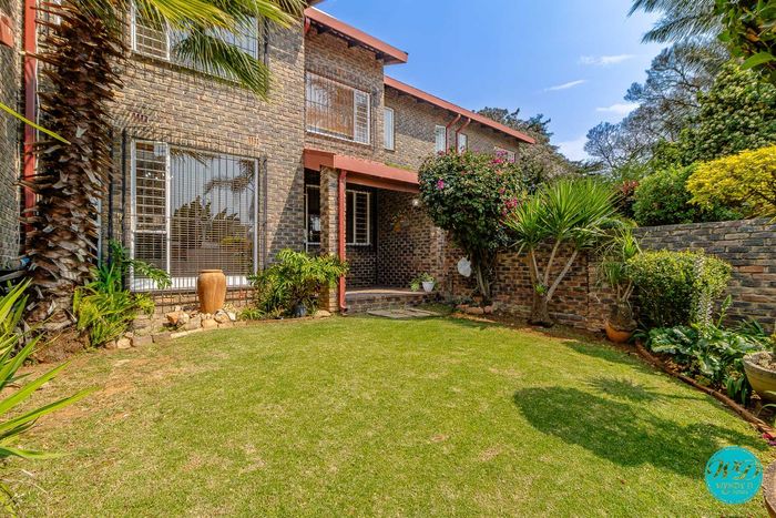 Property #2561488, Townhouse Rental Monthly in Bedford Park