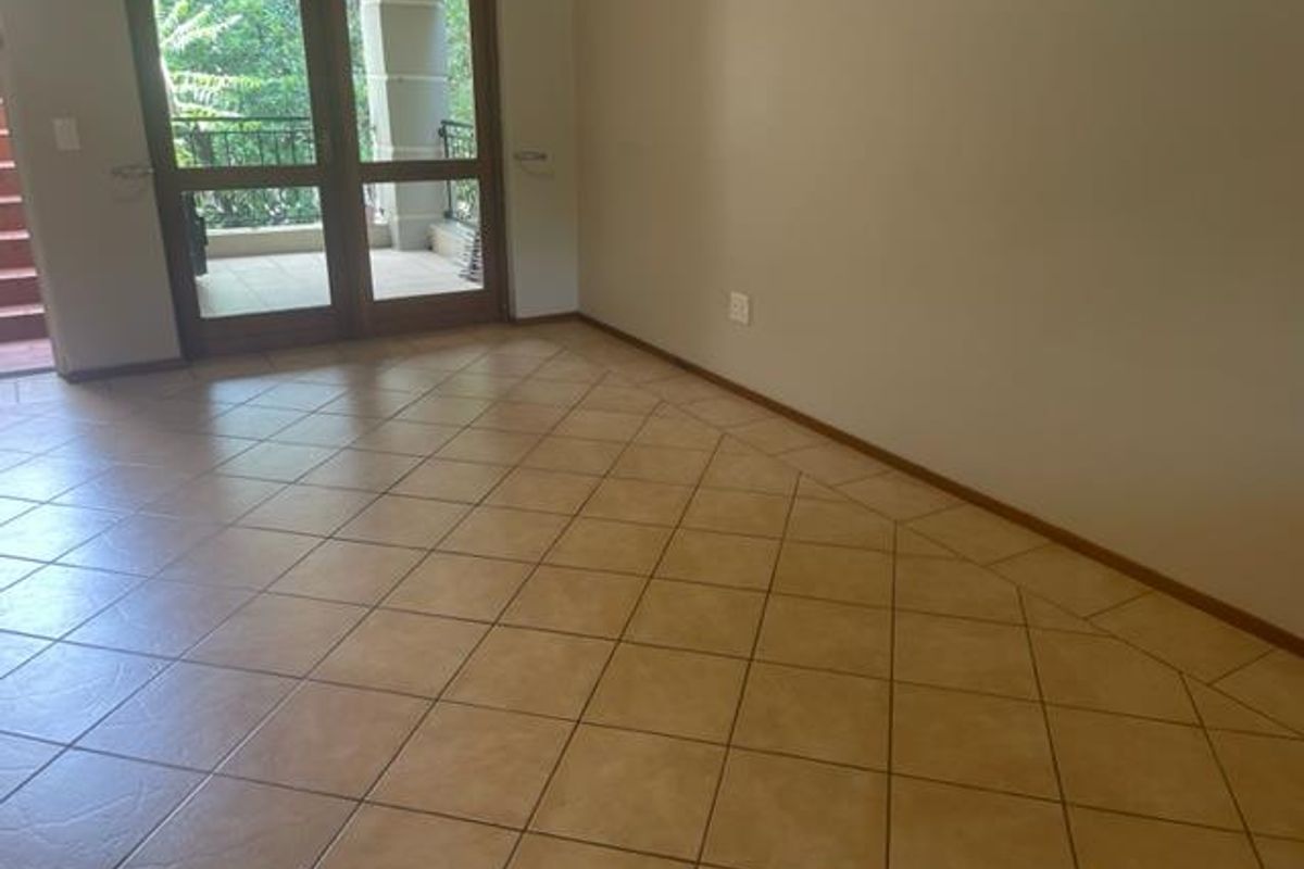 UNFURNISHED ONE BEDROOM - Photo 5