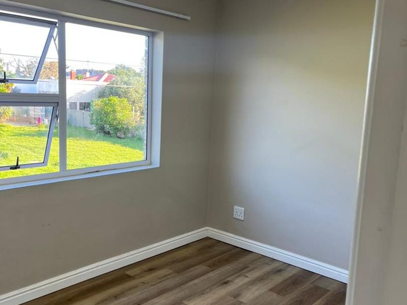 2 Bedroom apartment to let in Newton Park - Photo 7