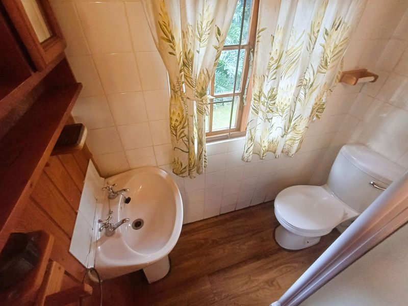 FOR RENT  |  Bothas Hill  |  2 Bedroom Garden Cabin - Photo 10