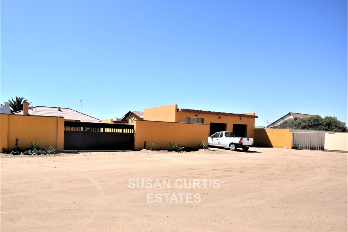 Property with Business Potential - Photo 2