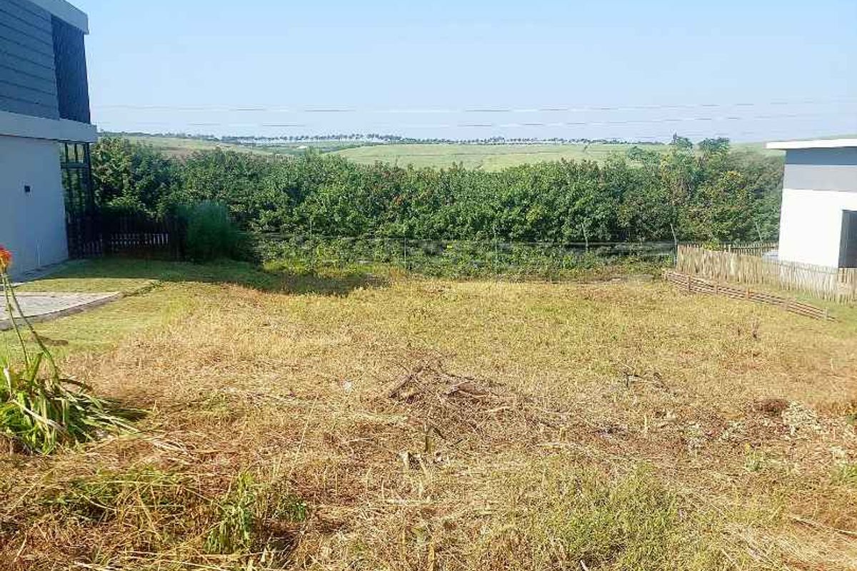 Vacant Land for Sale in Palm Lakes Estate - Photo 2