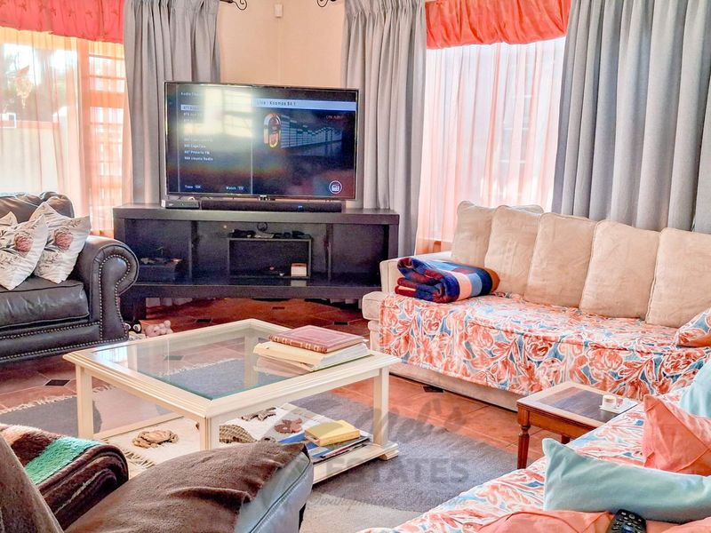 Home with Flatlet For Sale in Hage Heights, Swakopmund - Photo 3