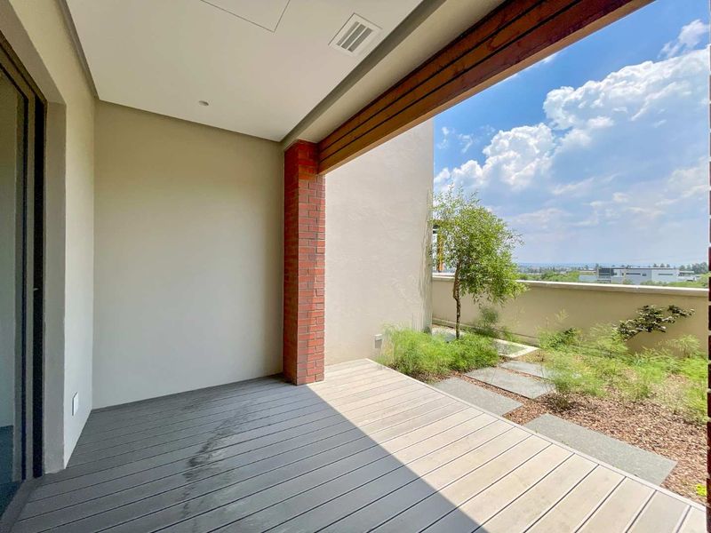 Where Luxury Meets Leisure: 1BR Gem in Steyn City - Photo 2