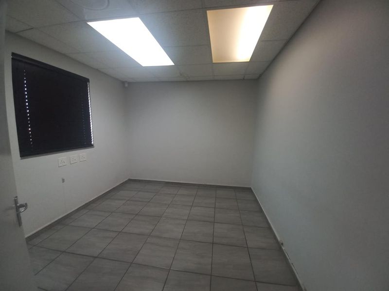 Prime Commercial Office Space - Photo 5