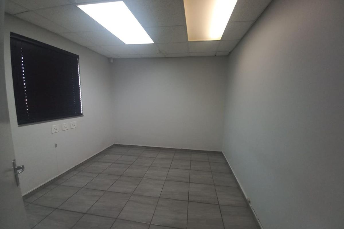 Prime Commercial Office Space - Photo 5
