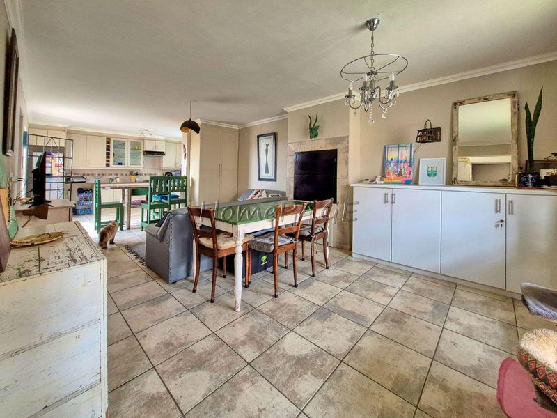 Fairway Estates, Walvis Bay:  Unit in Fairway Complex is for Sale - Photo 6