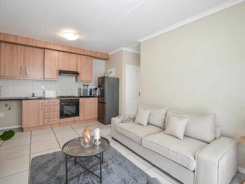 One bedroom Apartment - Photo 2