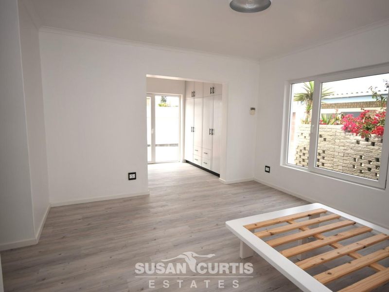 3 BEDROOM HOUSE WITH SPACIOUS FLAT IN VINETA IS FOR SALE - Photo 6