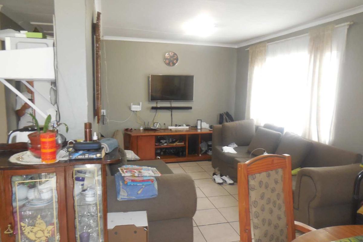 2 bedroom House with Flatlet - Photo 4
