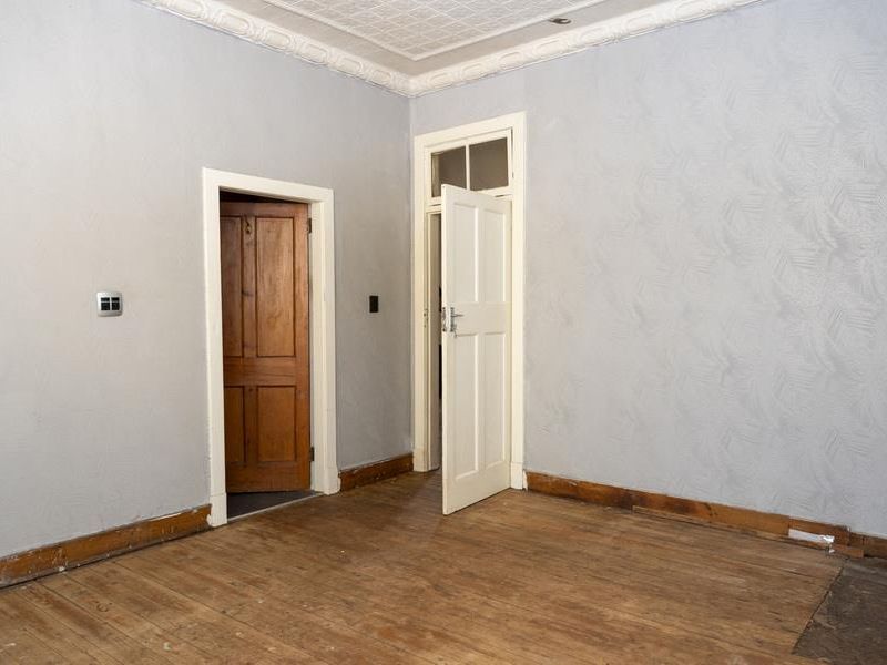 CHARMING 3-BEDROOM HOME IN KENSINGTON - Photo 10