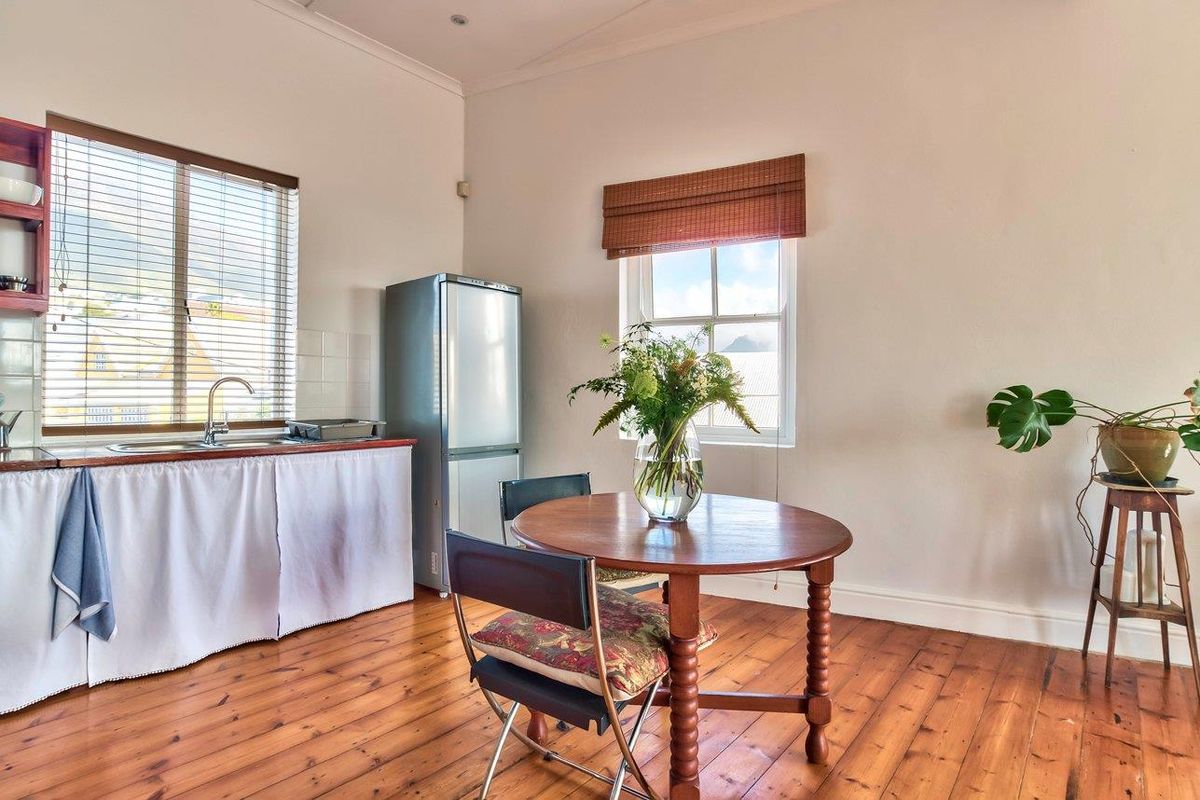 Better Than a Cottage – Immaculate First-Floor Apartment with Spectacular views - Photo 4