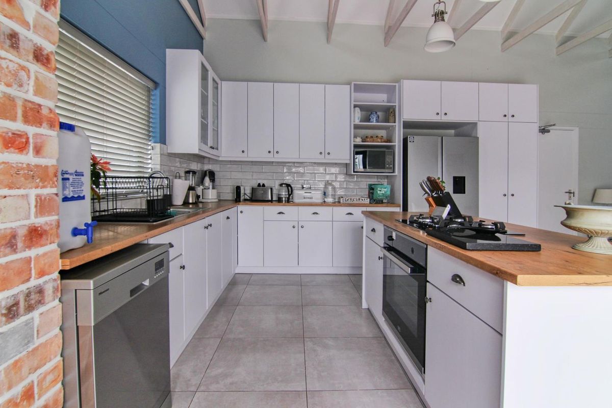 Ext 39, Swakopmund:  BRAND NEW upmarket 2 Bedr Townhouses for sale - Photo 3