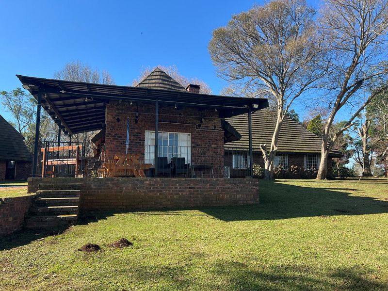 Spacious Country Home with Workshop and Spectacular Midmar Dam Views in Tweedie - Photo 2