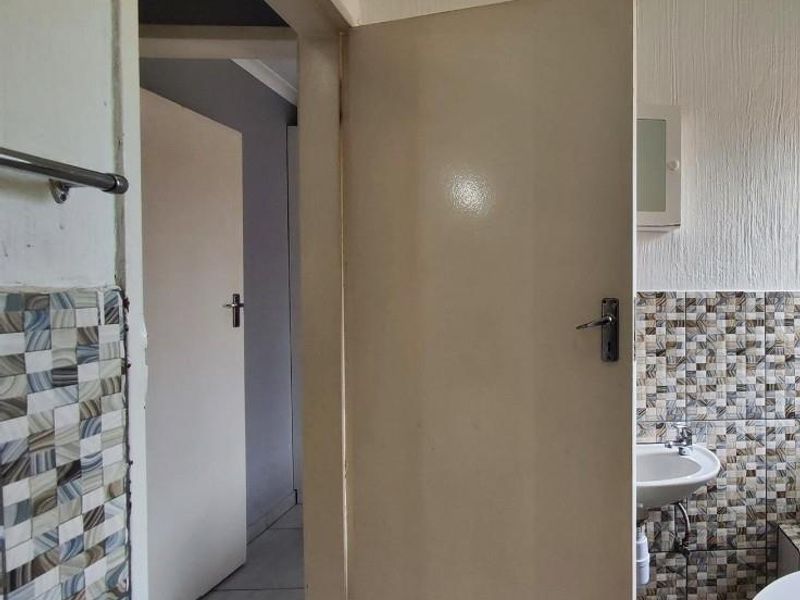 Priced to sell - Photo 10