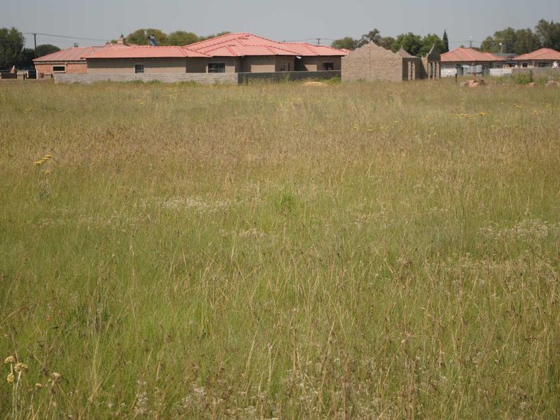 Fantastic level clear stand for development - Photo 2