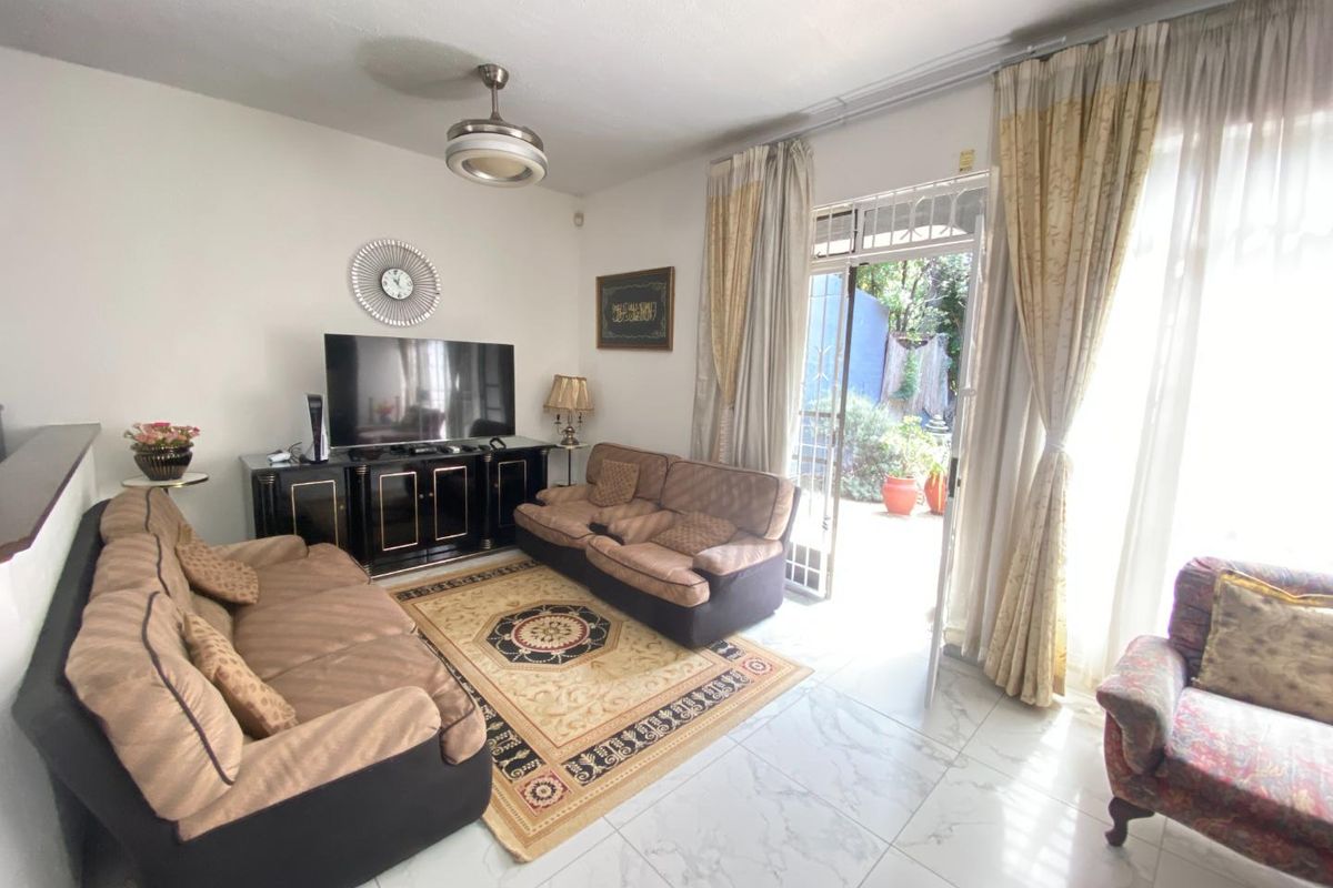 The Best of City Life On Nature's Doorstep - Photo 3