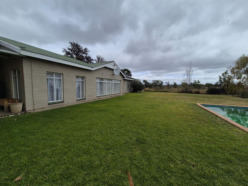 Riverside Smallholding with Pecan Orchard, Pool and Solar - Photo 7