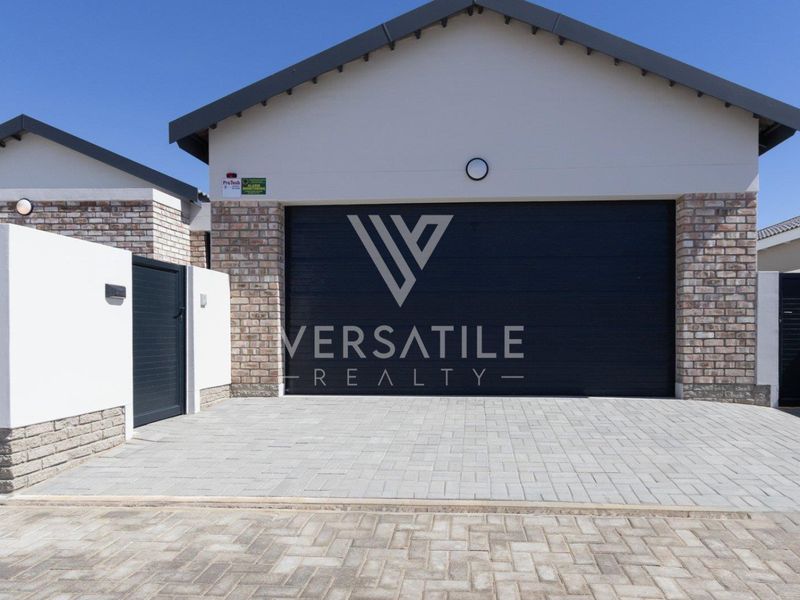 Modern Freestanding Home / High-End Finishes - Under Construction - Photo 2