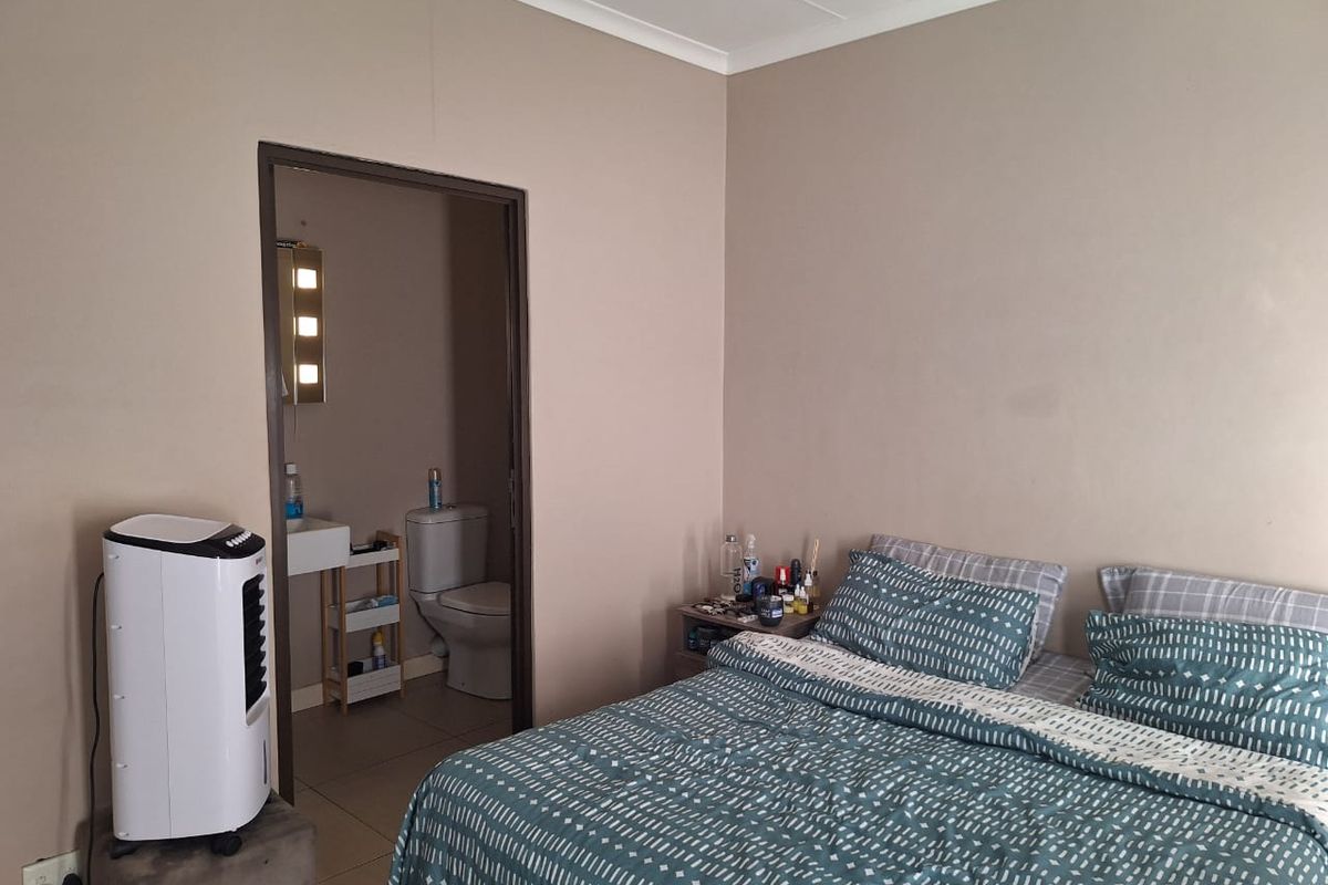 Apartment for sale, Windhoek - Photo 2