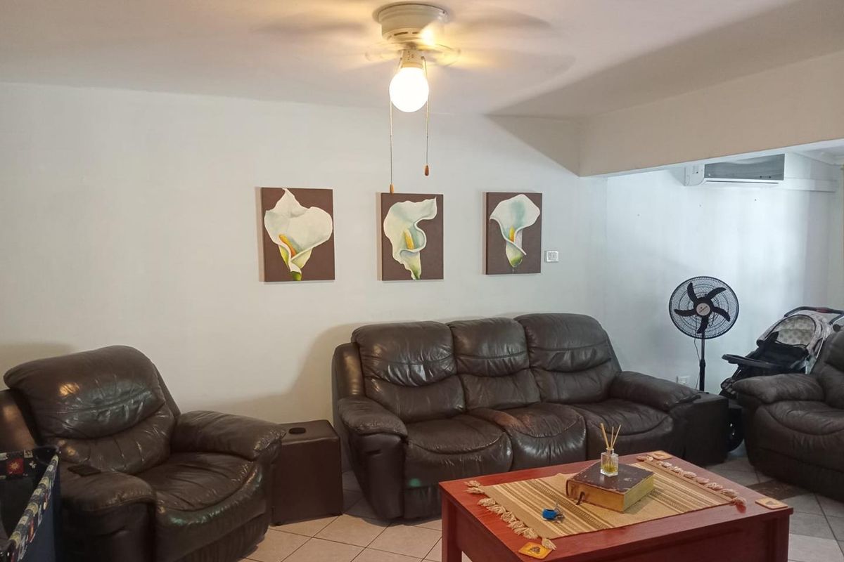 Modern 3-Bedroom Duplex in Secure Arboretum Complex - Photo 4