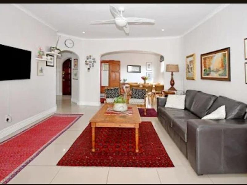3 Bedroom immaculately renovated simplex on Borrowdale drive - Photo 2