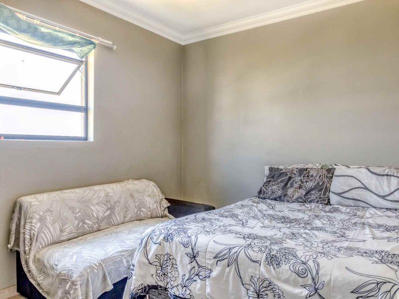 2 bedroom apartment for sale in Midrand. - Photo 8