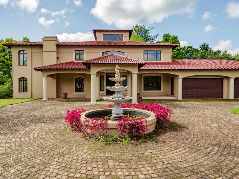 Exclusive Family Home, Perfectly Positioned. - Photo 3