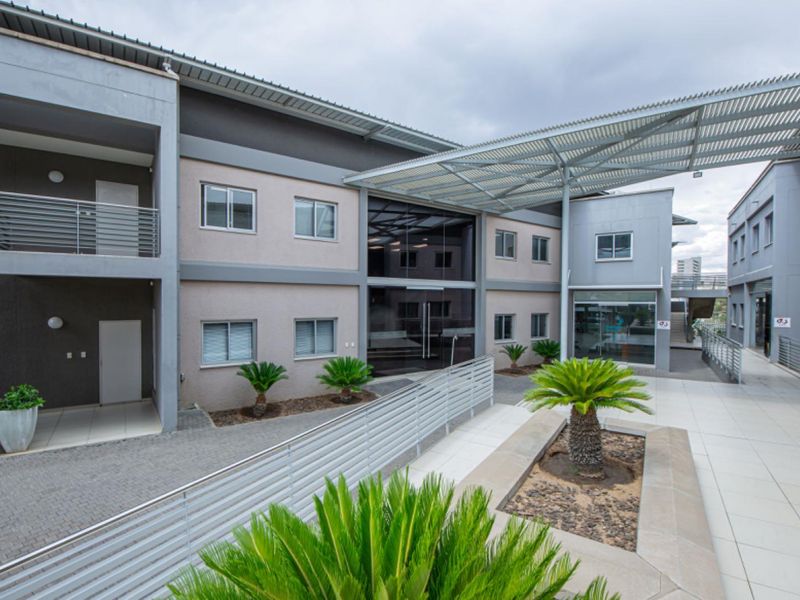 FOR SALE - Office space in CBD for Investors! - Photo 2