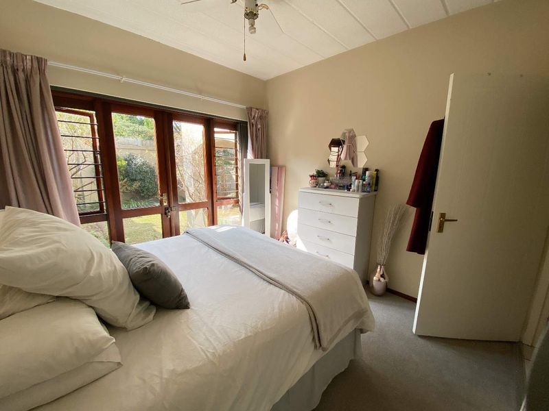 Exceptional Ground Floor Unit in a Secure and Impressive Complex - Photo 4