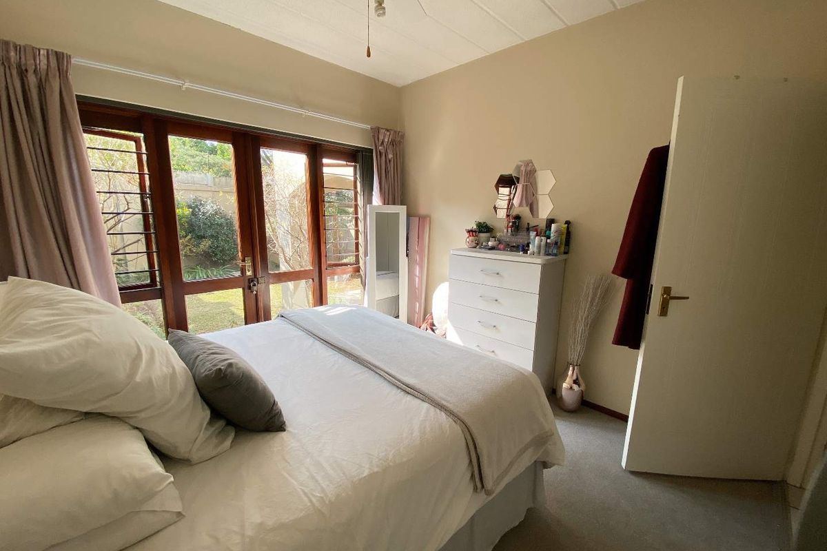 Exceptional Ground Floor Unit in a Secure and Impressive Complex - Photo 4