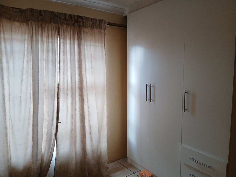 3 Bedroom House for sale - Photo 10