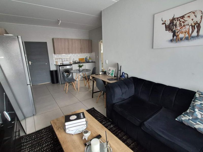 Ember Apartments – Where Modern Living Meets Nature’s Tranquility - Photo 6