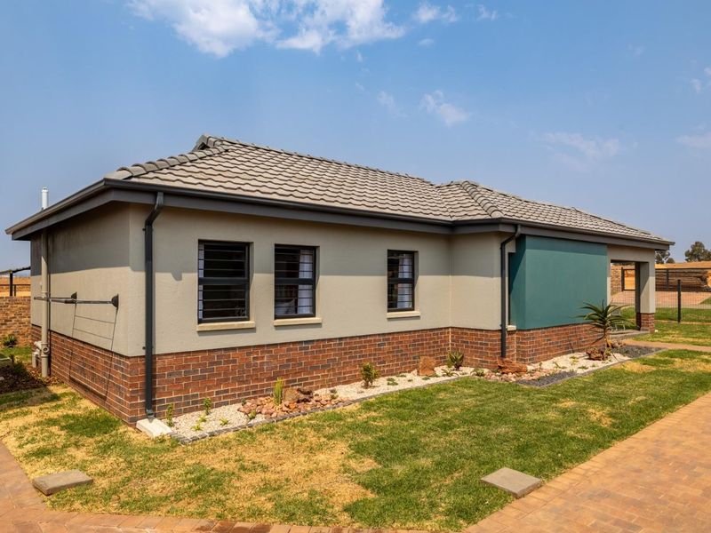 3  Bedroom House at Lion Pride Lifestyle Estate - Photo 1
