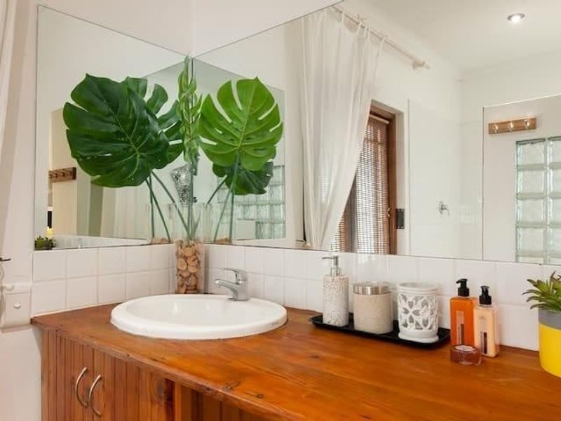 Modern Furnished Rental in Coastal Hermanus Central - Photo 7