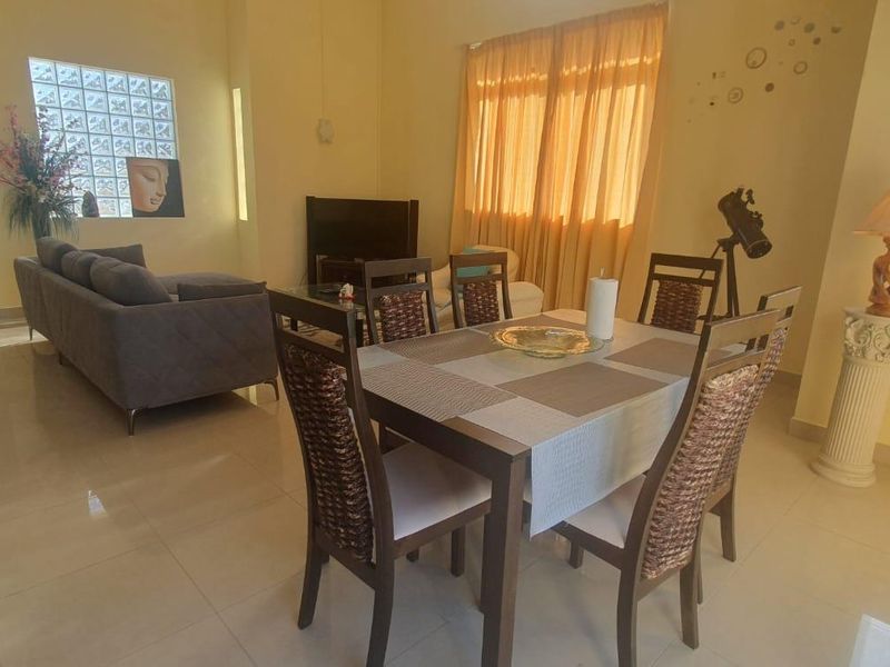 Cosy Family Penthouse for long term living in front of Pereybere Beach - Photo 3