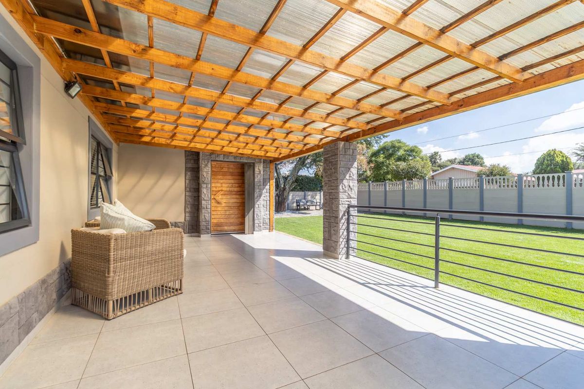 Beautiful Family Home for Sale in Horison - Photo 4