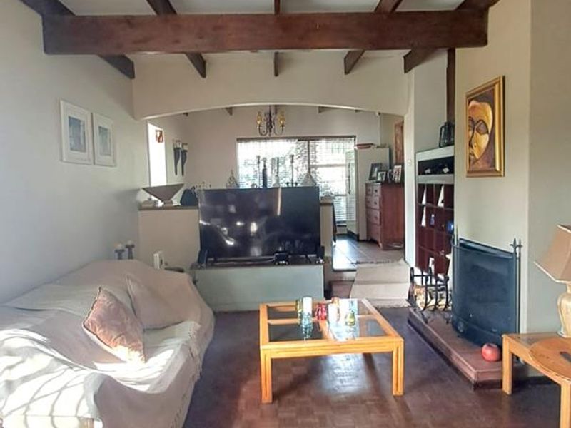4 Bedroom Family House - Photo 8