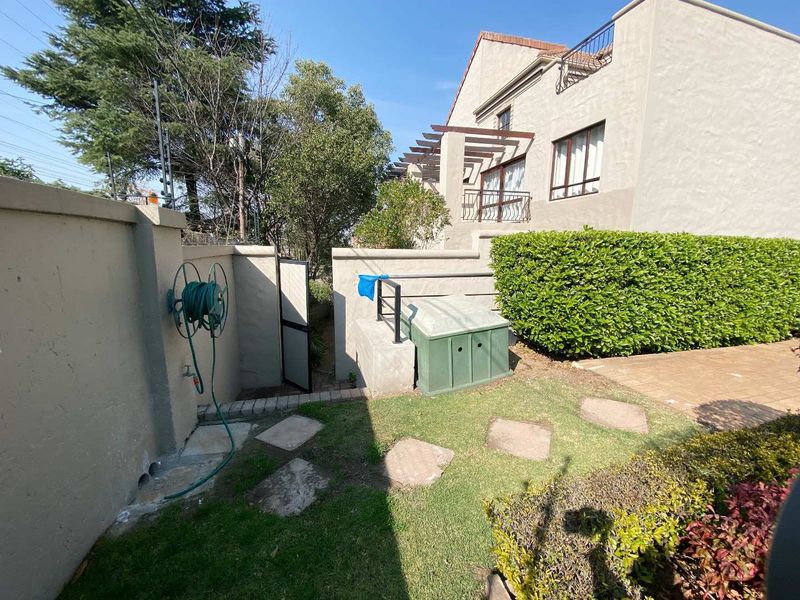 Exceptional Ground Floor Unit in a Secure and Impressive Complex - Photo 8
