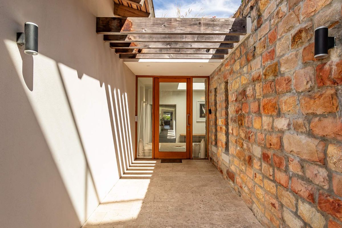 A HOME LIKE NO OTHER......... - Photo 5
