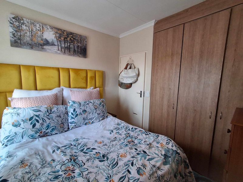 Secure Living in The Orchards: 3 Beds, 1 Bath, Prime Location - Photo 9