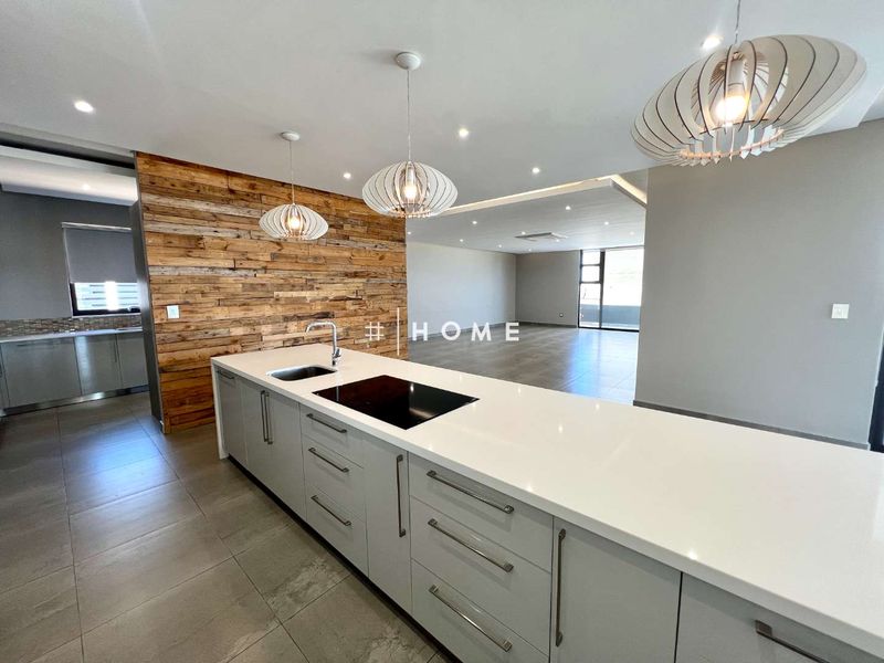 Modern home with priceless views for sale! - Photo 8