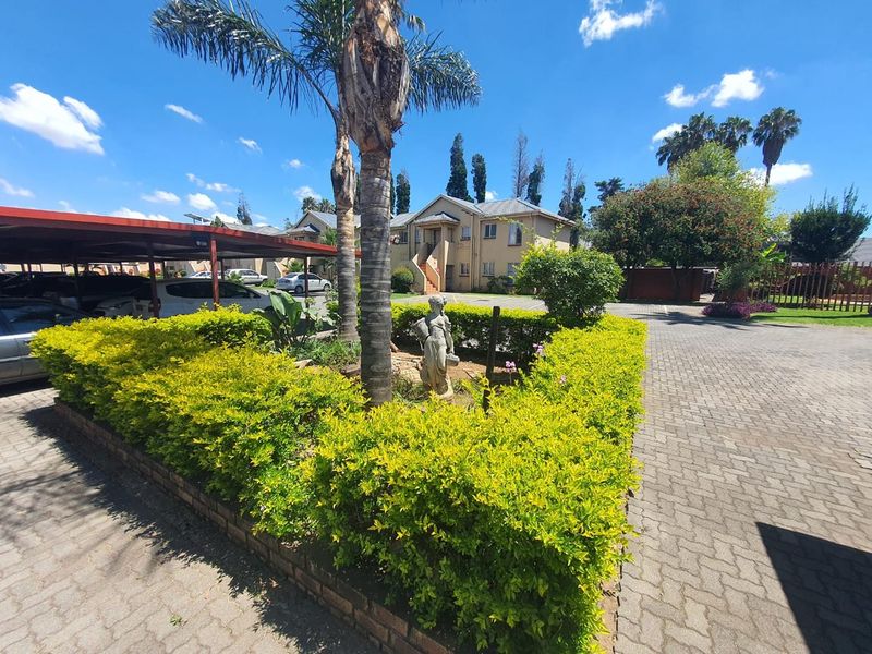 Townhouse - Investment Opportunity - Photo 9