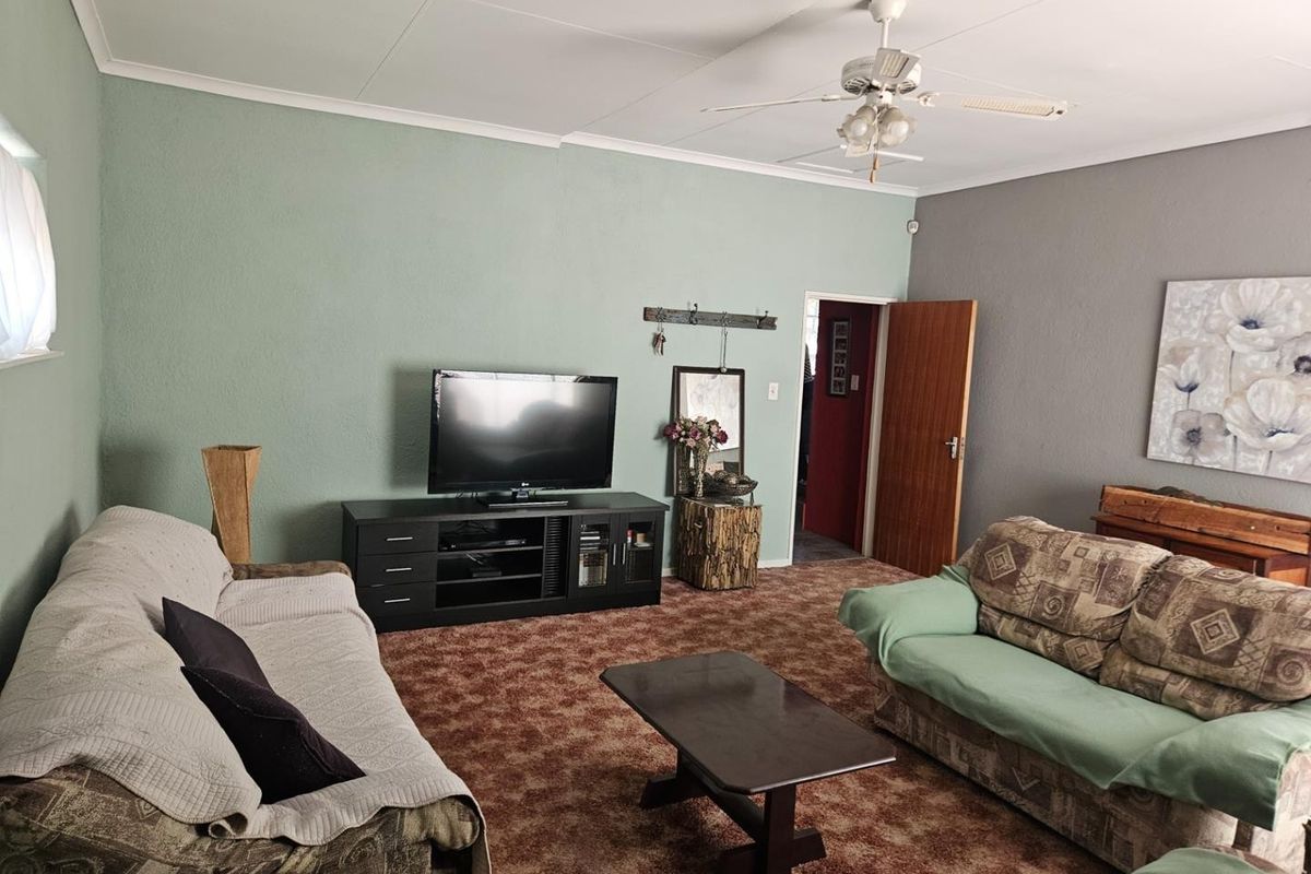 House For Sale in Brackenhurst, Alberton - Photo 3