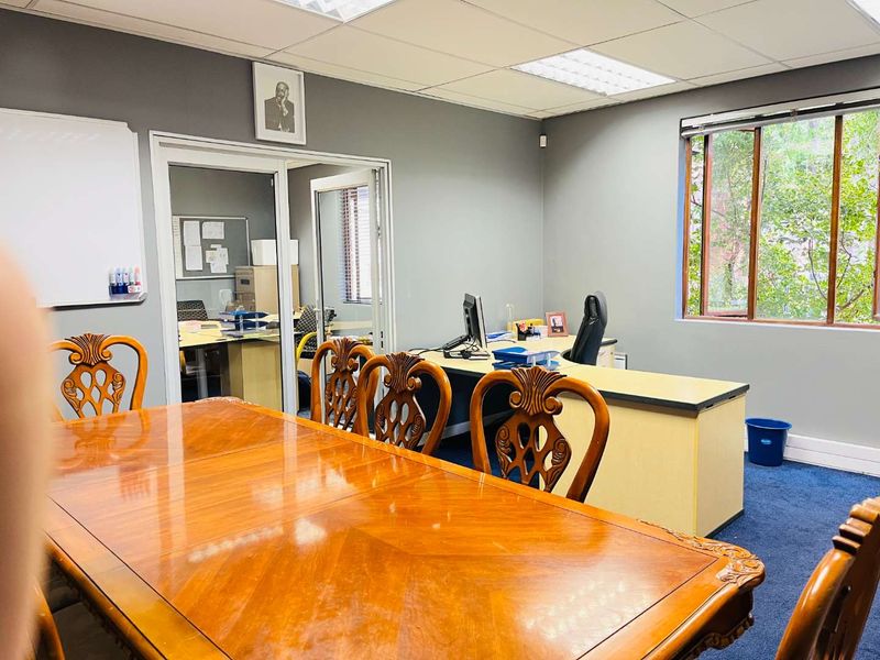 Commercial Propery/Office for Rental in Honeydew - Roodepoort. - Photo 7