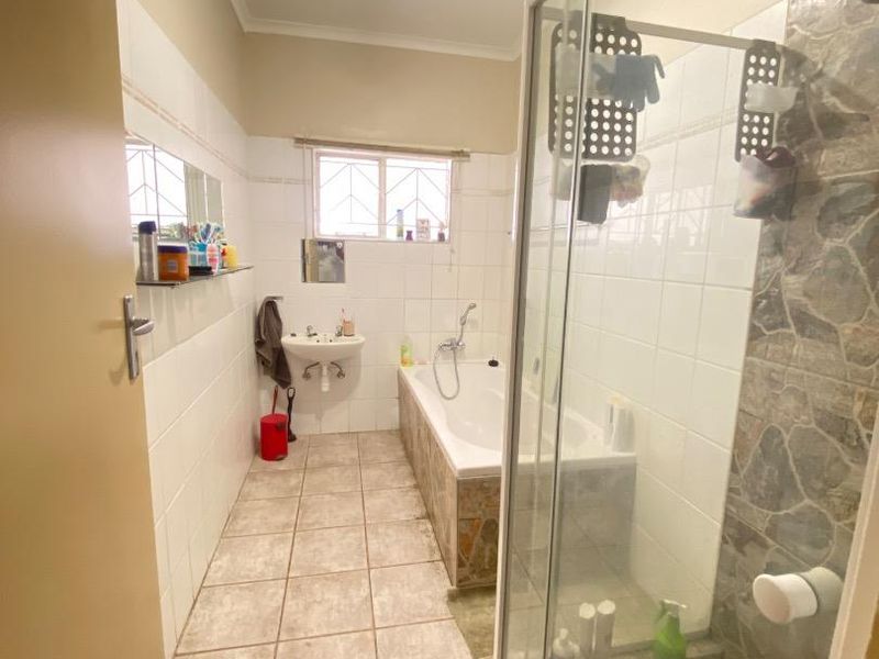 Commercial/Residential Investment Property For Sale In Windhoek west - Photo 3