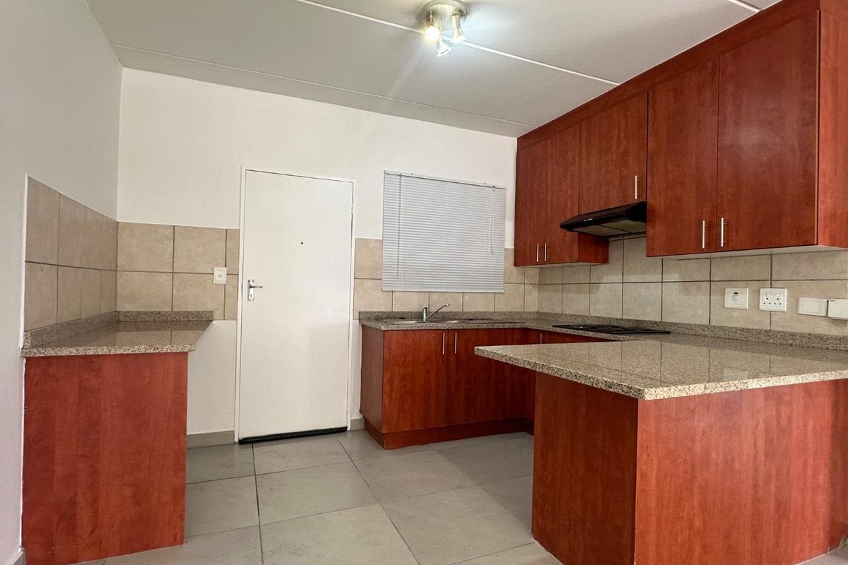 Experience contemporary living at its best in this stylish apartment, ideally situated near Fourways and Northgate Mall. - Photo 3